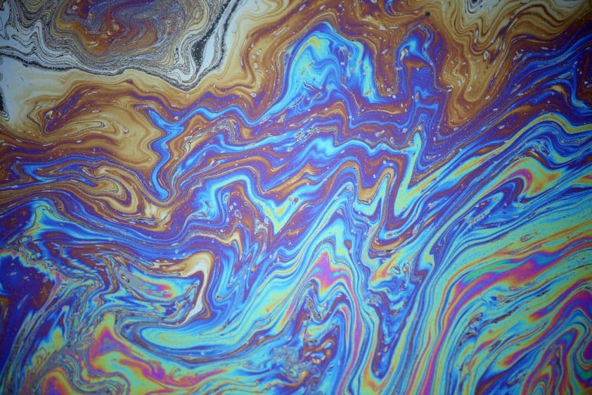 Hydrocarbons & oil